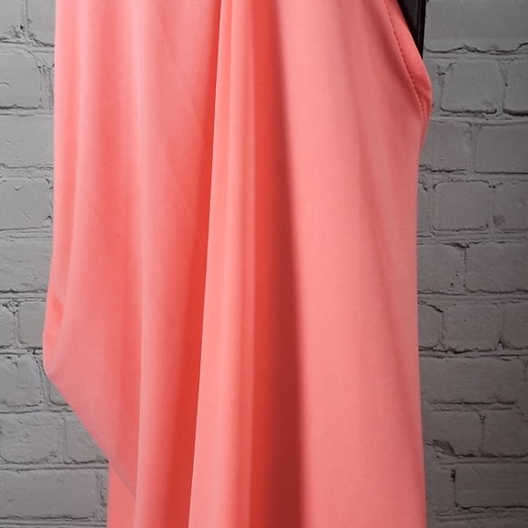 Drape front top - Picture 2 of 6